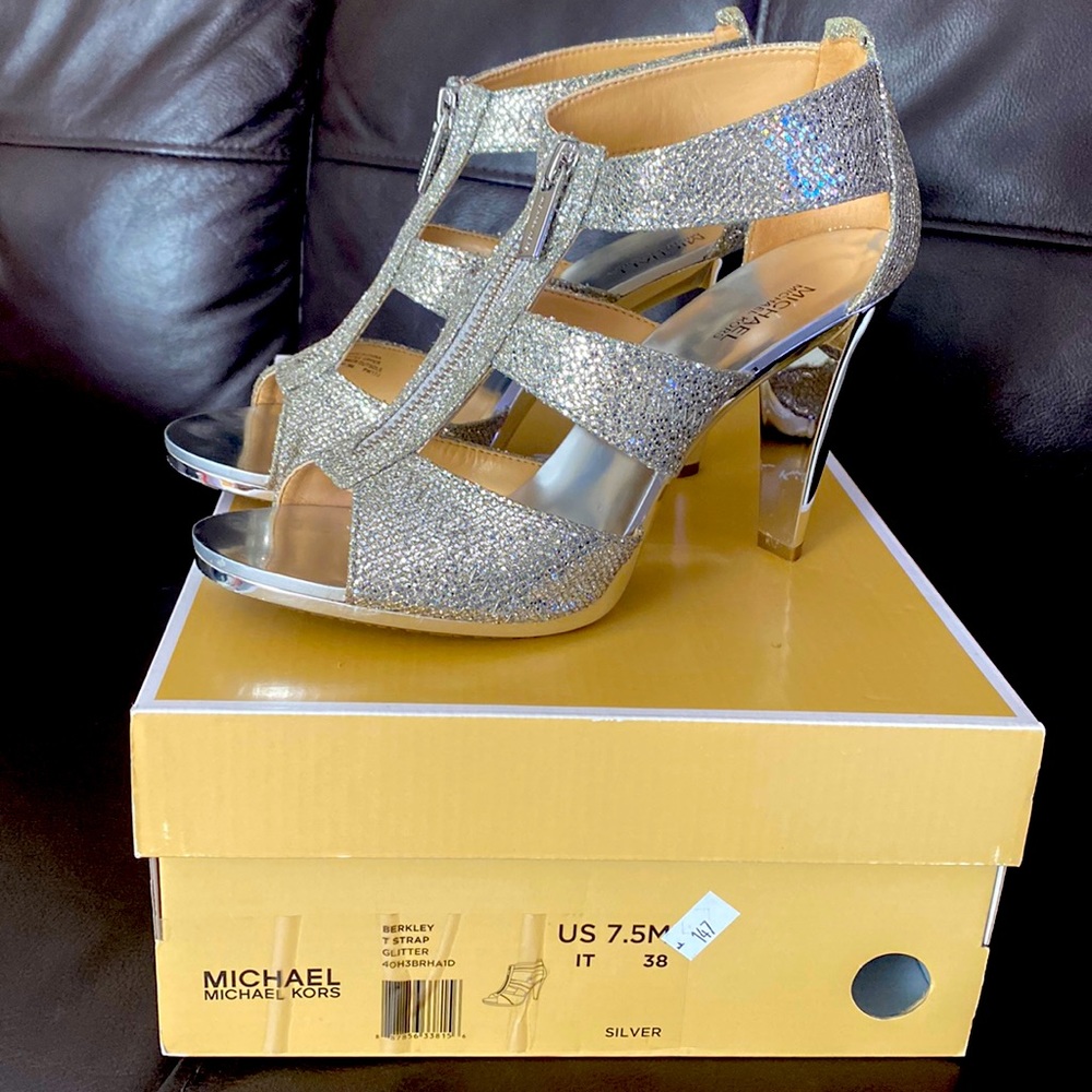 Michael Kors Berkley T Strap Glitter toe heels Color Silver size 7.5